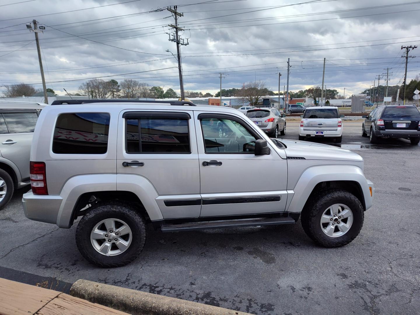 2011 Silver Jeep Liberty (1J4PN2GK1BW) , Automatic transmission, located at 5700 Curlew Drive, Norfolk, VA, 23502, (757) 455-6330, 36.841885, -76.209412 - Photo#14